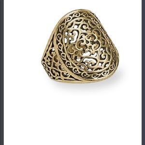 Premier Designs “Jada” ring